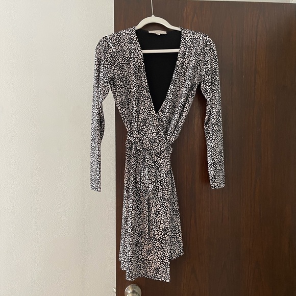 LOFT Leopard Print Wrap Dress - Picture 5 of 7